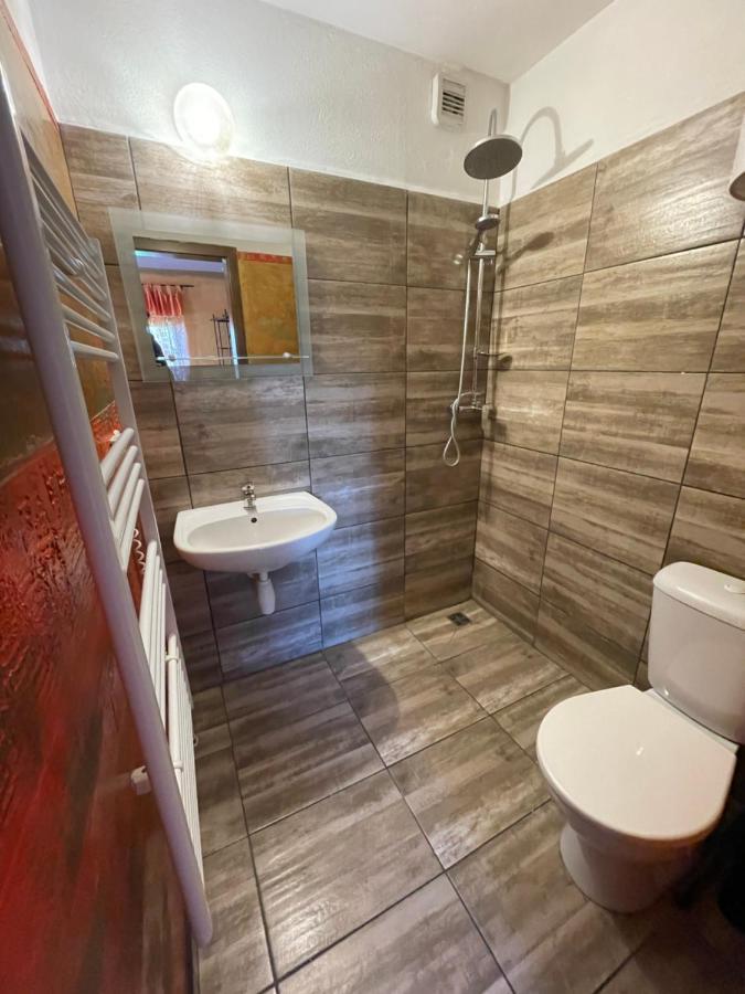 Pension Fajka Микулов Экстерьер фото